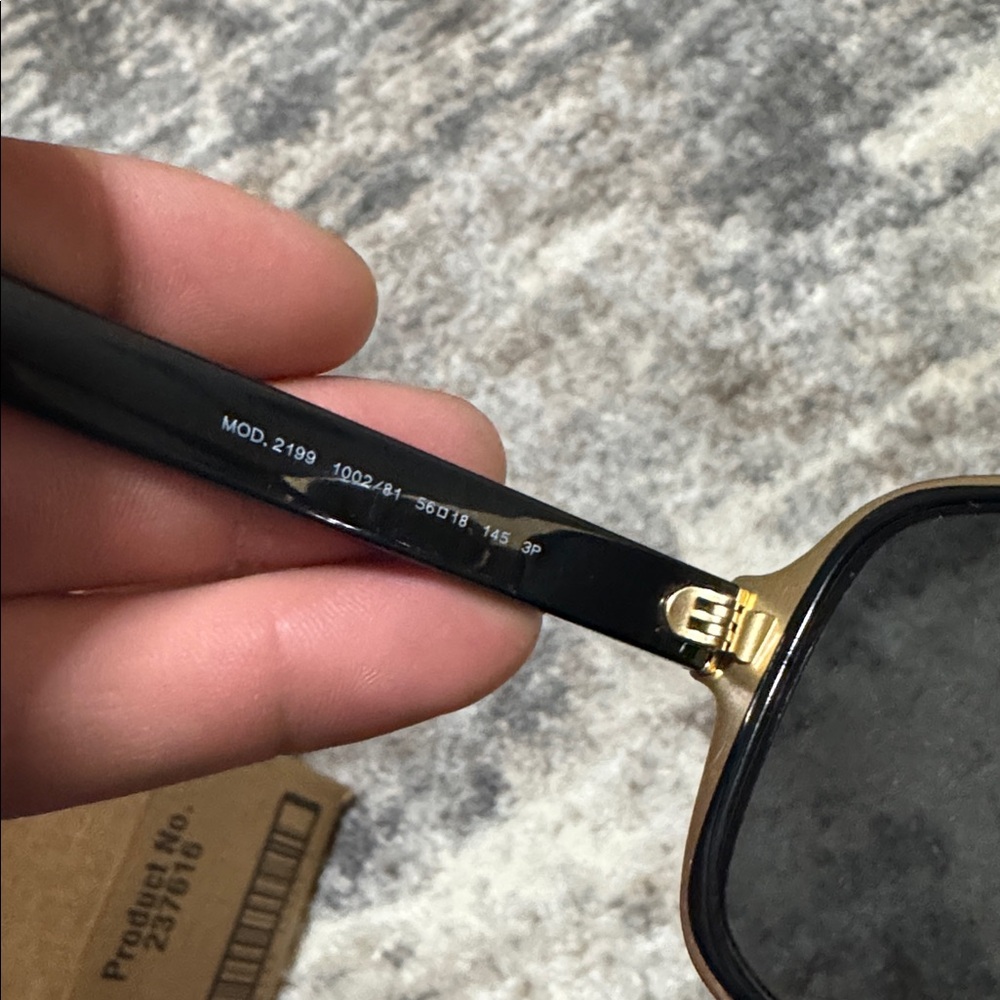 Versace Sunglasses Mod.2199 used unisex polarized Pre Loved Black Gold Designer - Picture 6 of 14